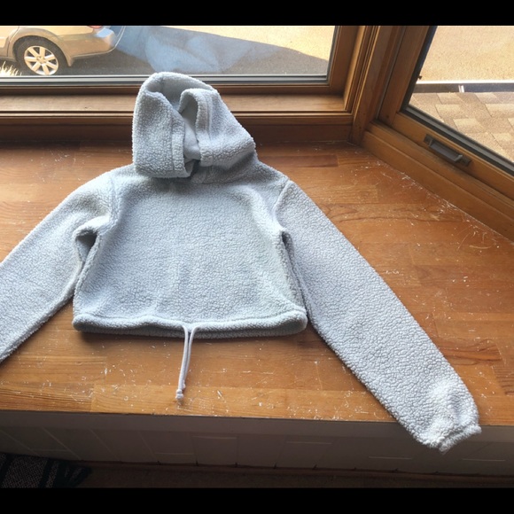 Wild fable cropped grey sweatshirt - Picture 3 of 5